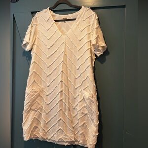 Anthropologie V-Neck White Short Sleeve Dress